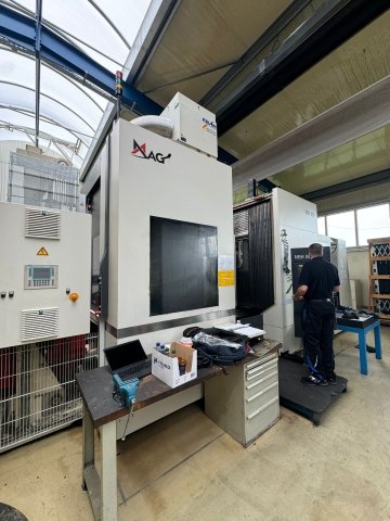 CNC machining center - 5 axes