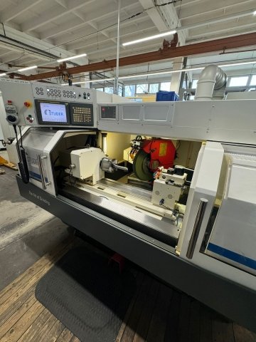 CNC internal and external cylindrical grinding machine